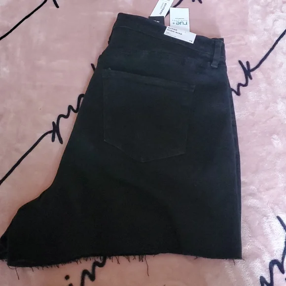 Nwt super high rise short - Picture 4 of 4